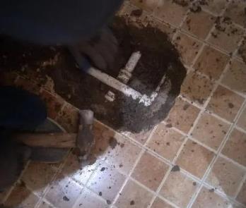 梧州市卫生间漏水维修公司为您分享下卫生间渗水如何处理及注意事项